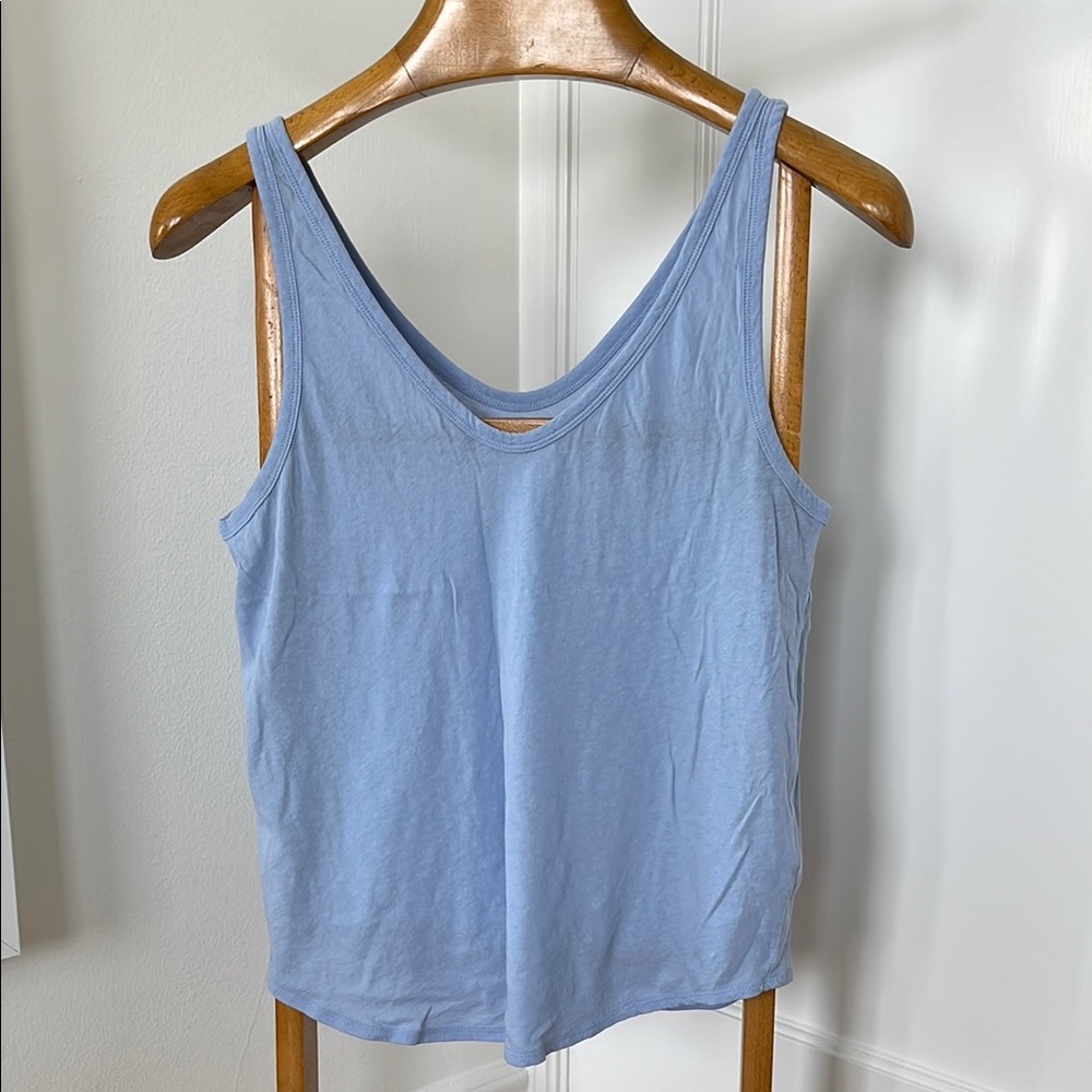 Everlane Blue Tank Top with V-Neck and Relaxed Fit